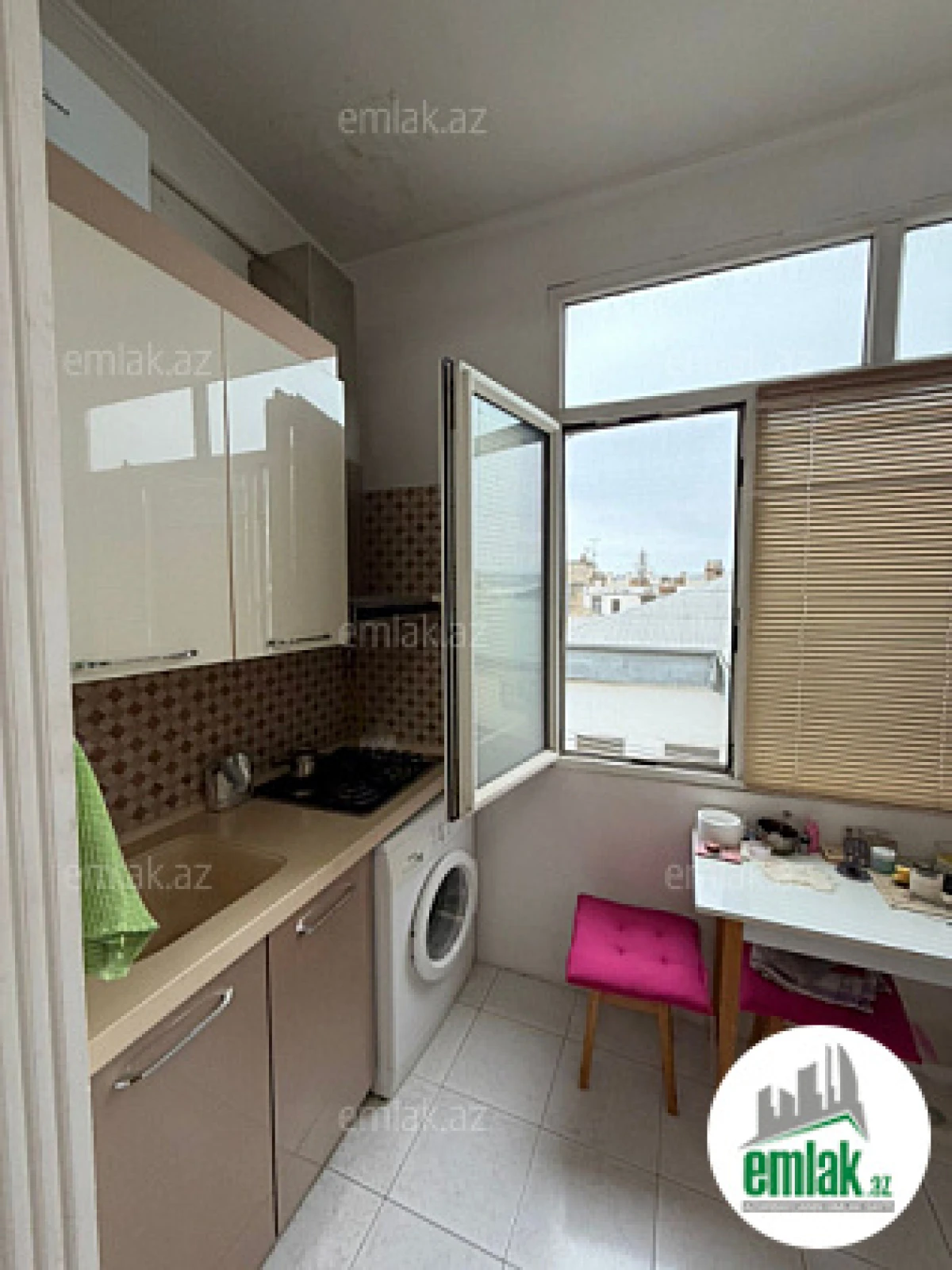 Satılır 2 otaqlı köhnə tikili 45 m²