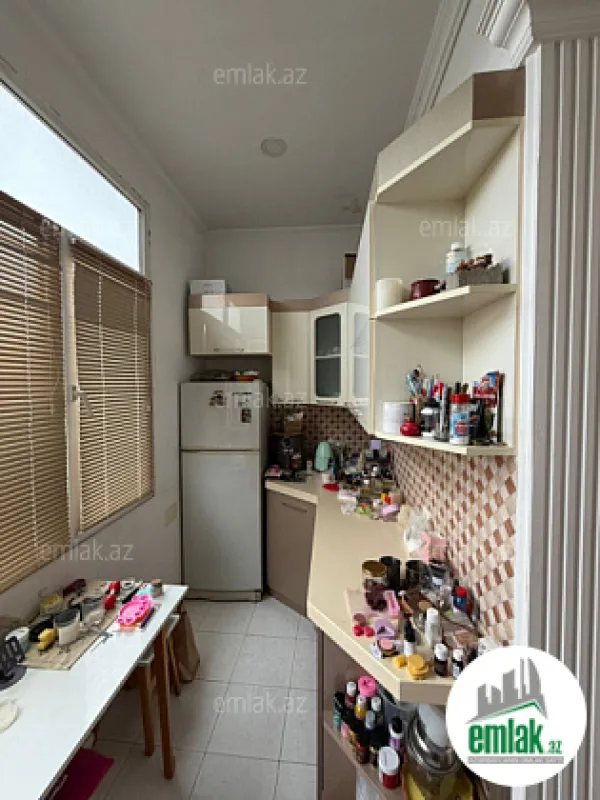 Satılır 2 otaqlı köhnə tikili 45 m²
