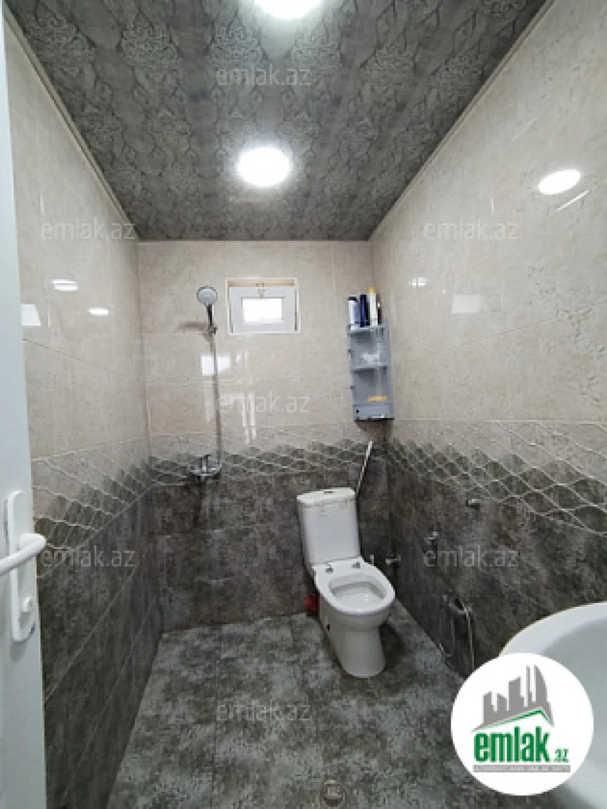 Satılır 4 otaqlı həyət evi 160 m²