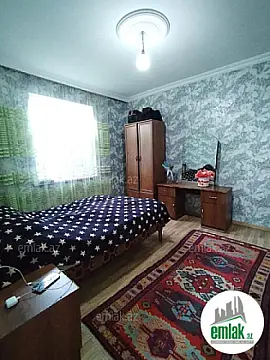 Satılır 4 otaqlı həyət evi 160 m²