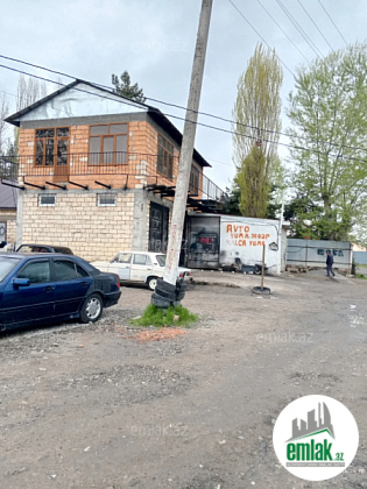 Satılır 4 otaqlı obyekt 140 m²