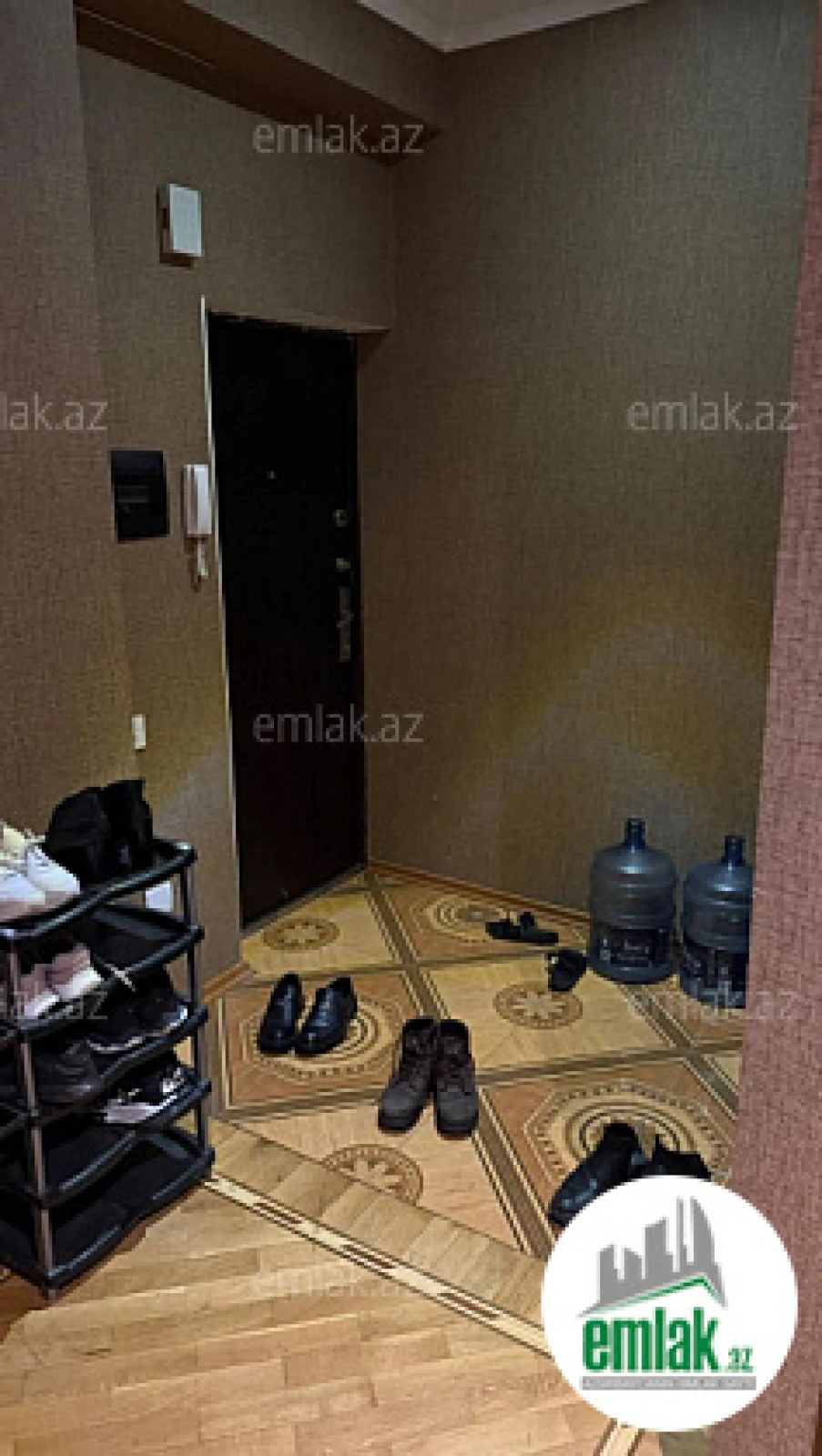 Satılır 3 otaqlı yeni tikili 140 m²