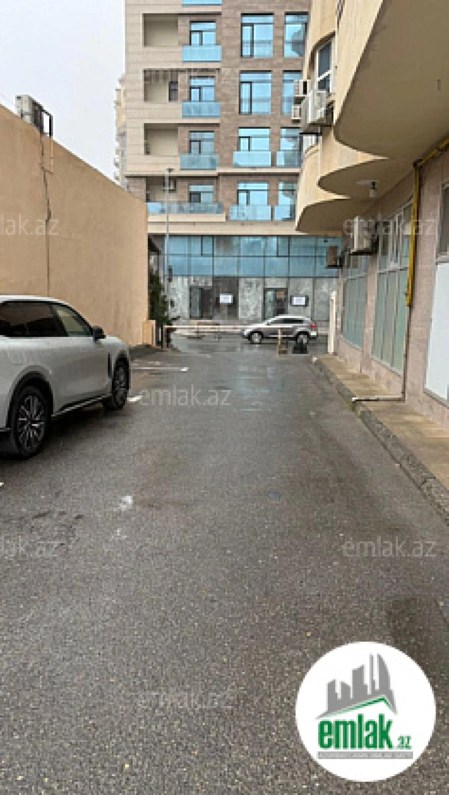 Satılır 3 otaqlı yeni tikili 140 m²