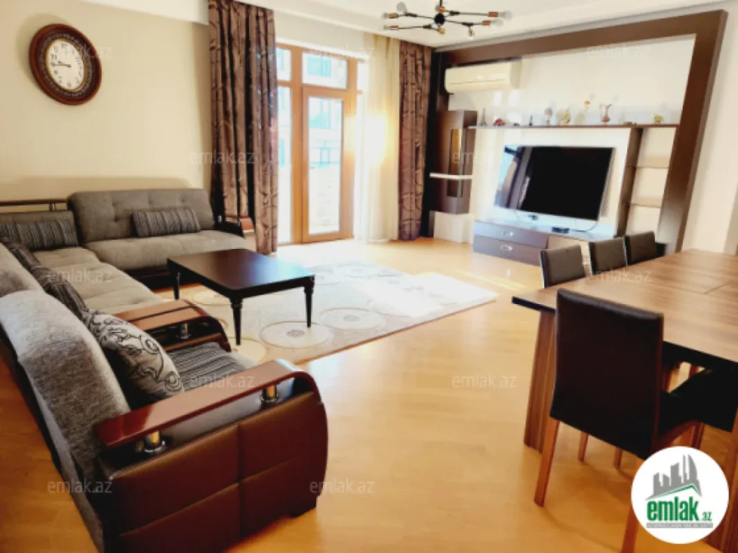 Satılır 3 otaqlı yeni tikili 130 m²