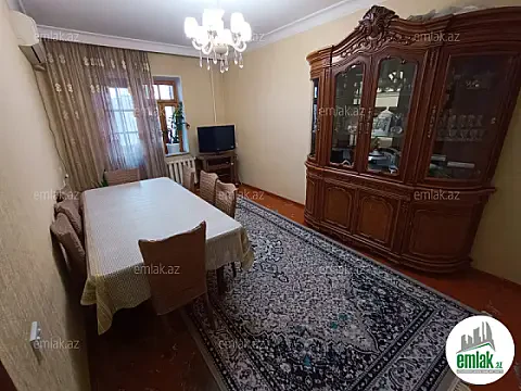 Satılır 4 otaqlı köhnə tikili 110 m² — Bakı 4 otaq 110.00 m²