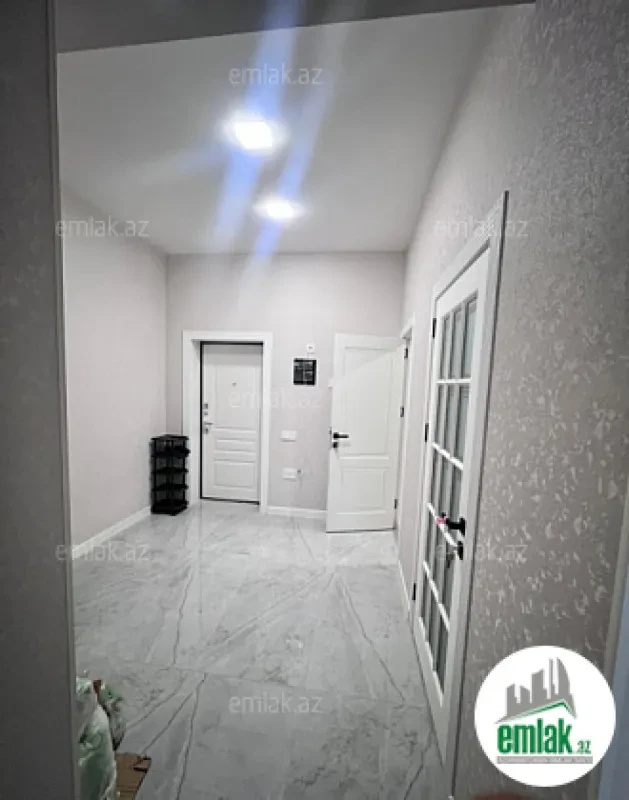 Satılır 2 otaqlı yeni tikili 70 m²