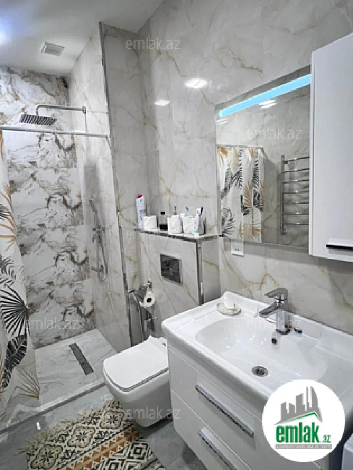 Satılır 2 otaqlı yeni tikili 70 m²