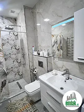 Satılır 2 otaqlı yeni tikili 70 m²