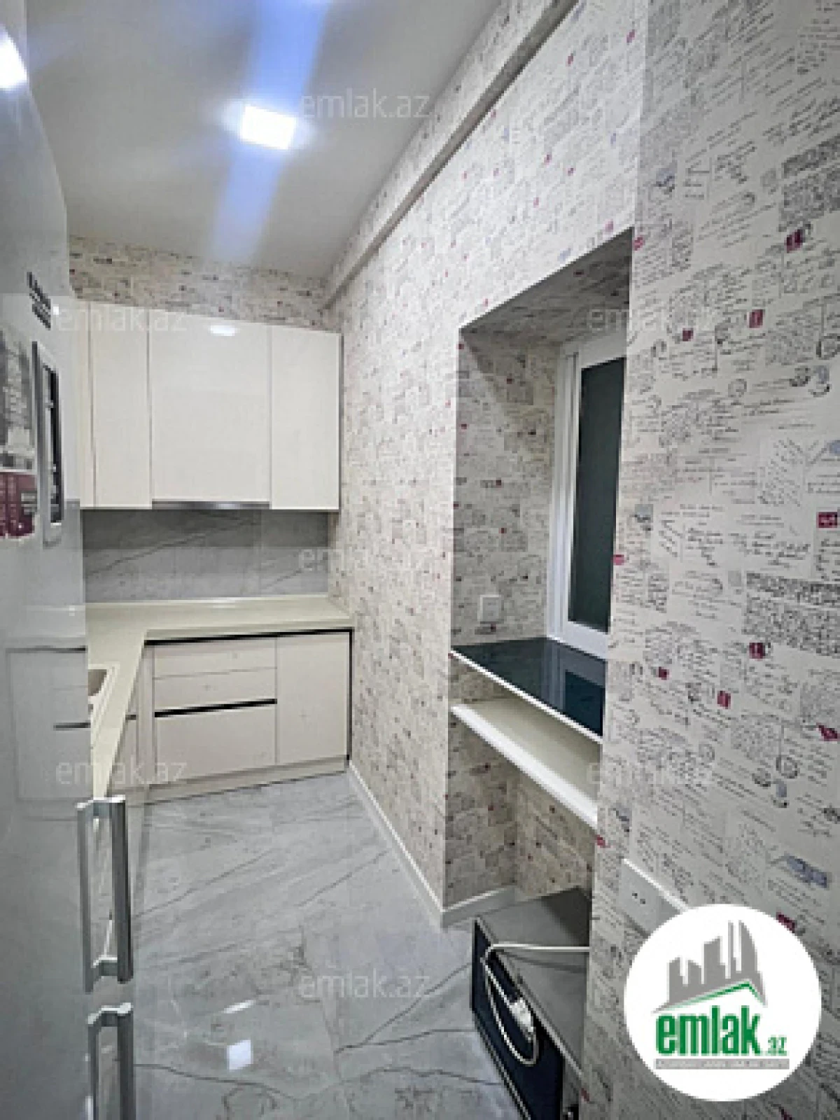 Satılır 2 otaqlı yeni tikili 70 m²