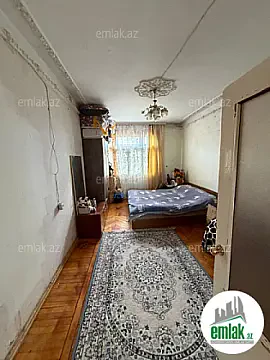 Satılır 2 otaqlı köhnə tikili 55 m²