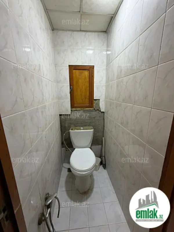 Satılır 2 otaqlı köhnə tikili 55 m²
