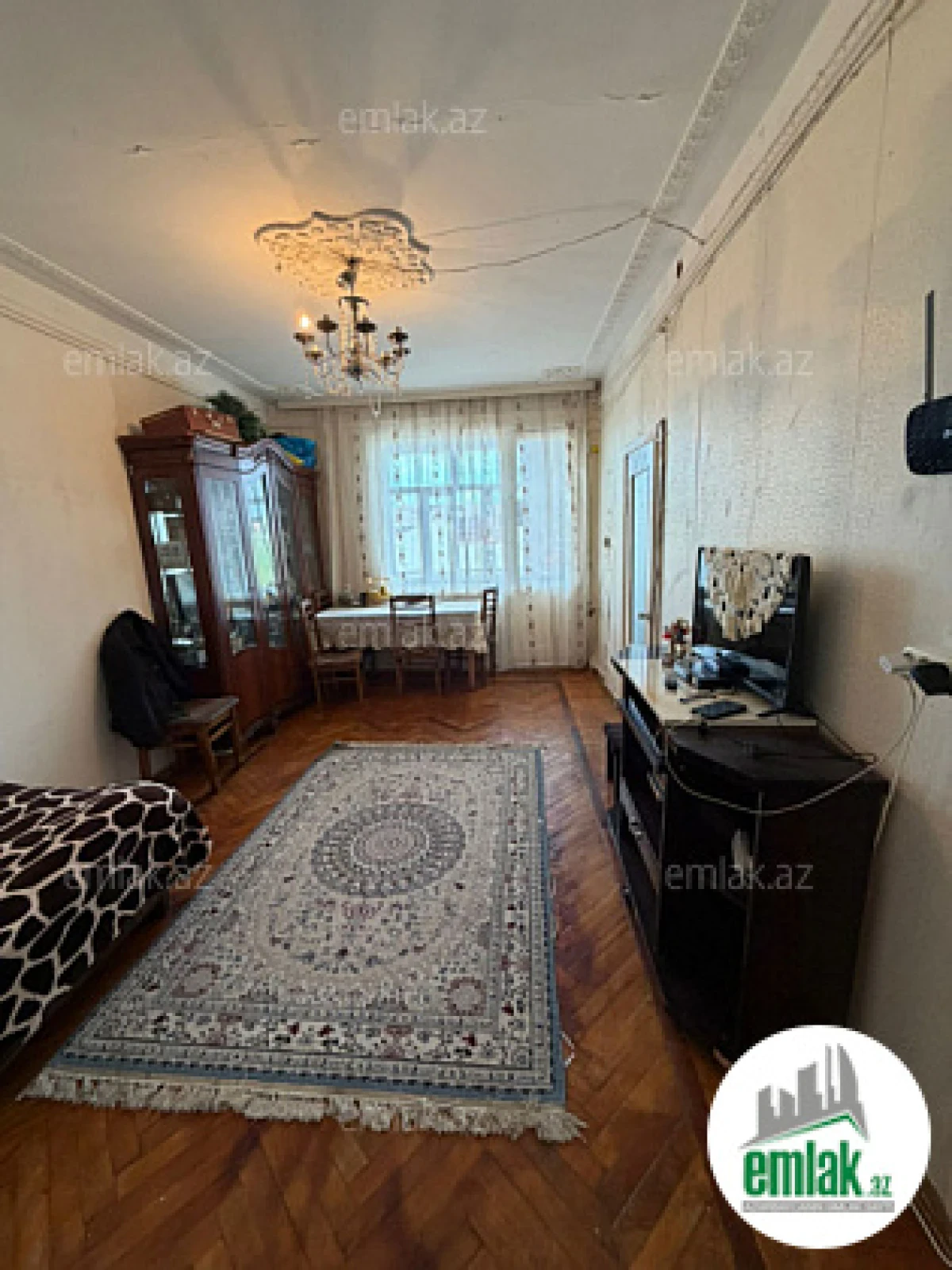 Satılır 2 otaqlı köhnə tikili 55 m²