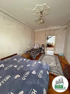 Satılır 2 otaqlı köhnə tikili 55 m²