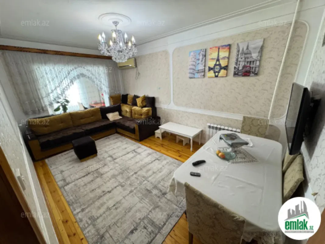 Satılır 4 otaqlı köhnə tikili 90 m²