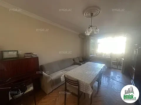 Satılır 3 otaqlı köhnə tikili 90 m² — Bakı 3 otaq 90.00 m²