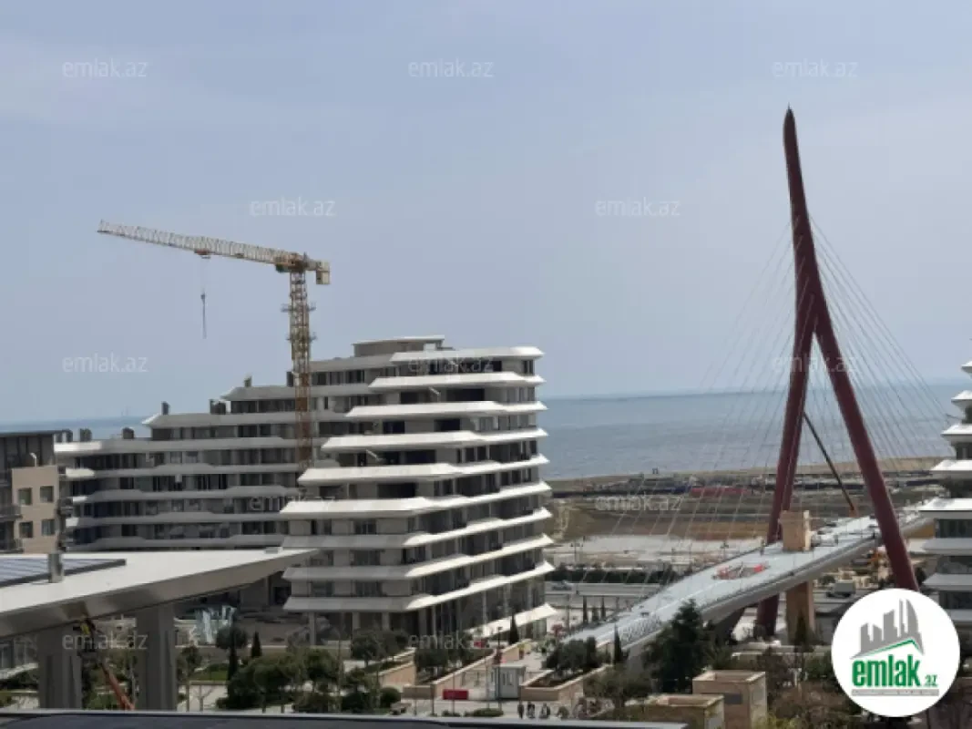 Satılır 4 otaqlı yeni tikili 220 m²