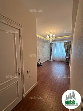 Satılır 4 otaqlı yeni tikili 180 m²