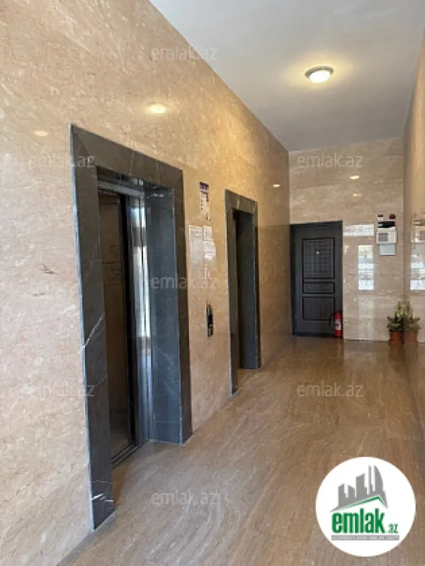 Satılır 4 otaqlı yeni tikili 180 m²