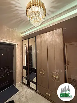 Satılır 4 otaqlı yeni tikili 180 m²