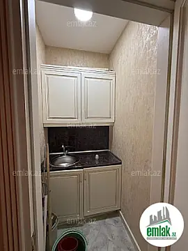 Satılır 4 otaqlı yeni tikili 180 m²