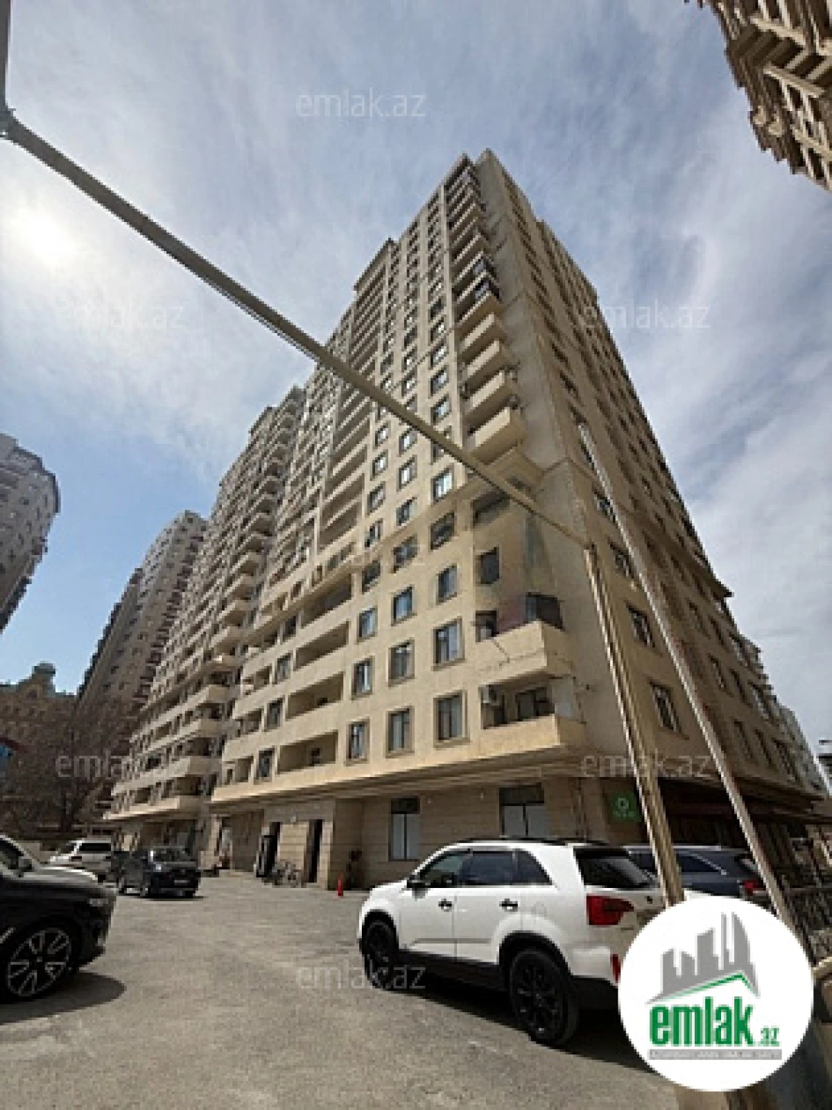 Satılır 4 otaqlı yeni tikili 180 m²