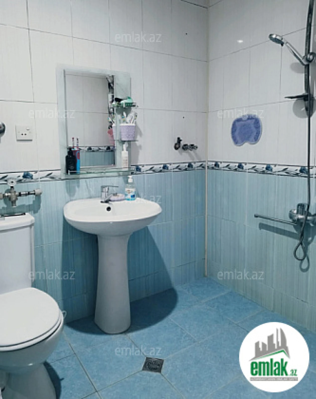 Satılır 3 otaqlı köhnə tikili 85 m²