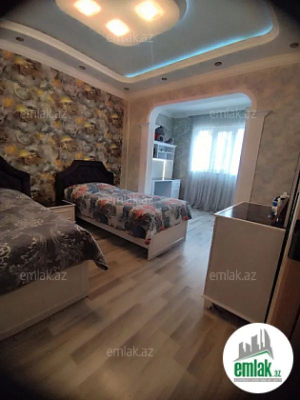 Satılır 3 otaqlı köhnə tikili 85 m²