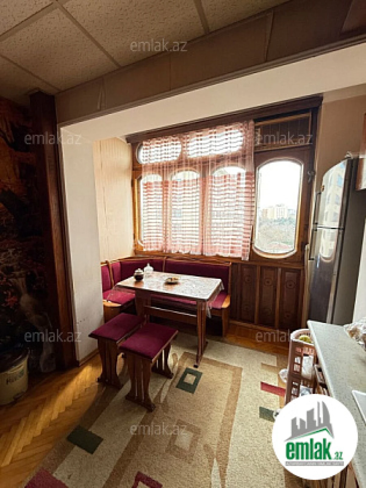 Satılır 3 otaqlı köhnə tikili 90 m²