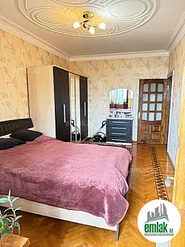 Satılır 3 otaqlı köhnə tikili 90 m²