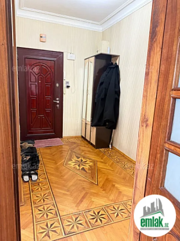Satılır 3 otaqlı köhnə tikili 90 m²