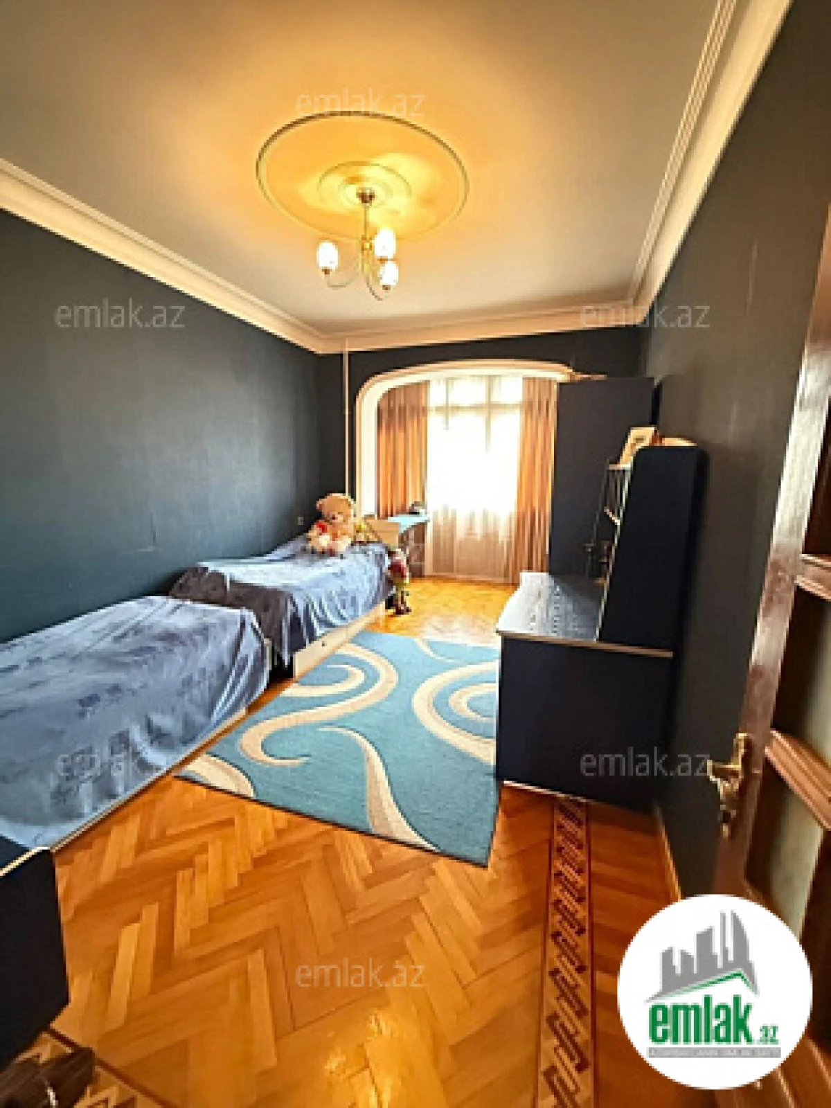 Satılır 3 otaqlı köhnə tikili 90 m²