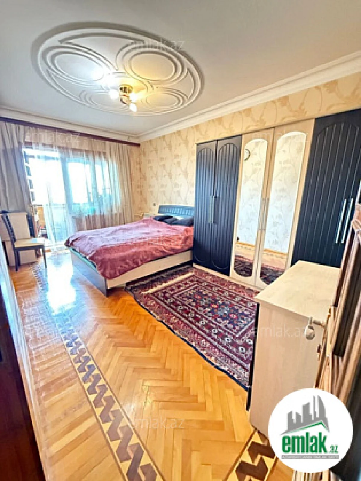 Satılır 3 otaqlı köhnə tikili 90 m²