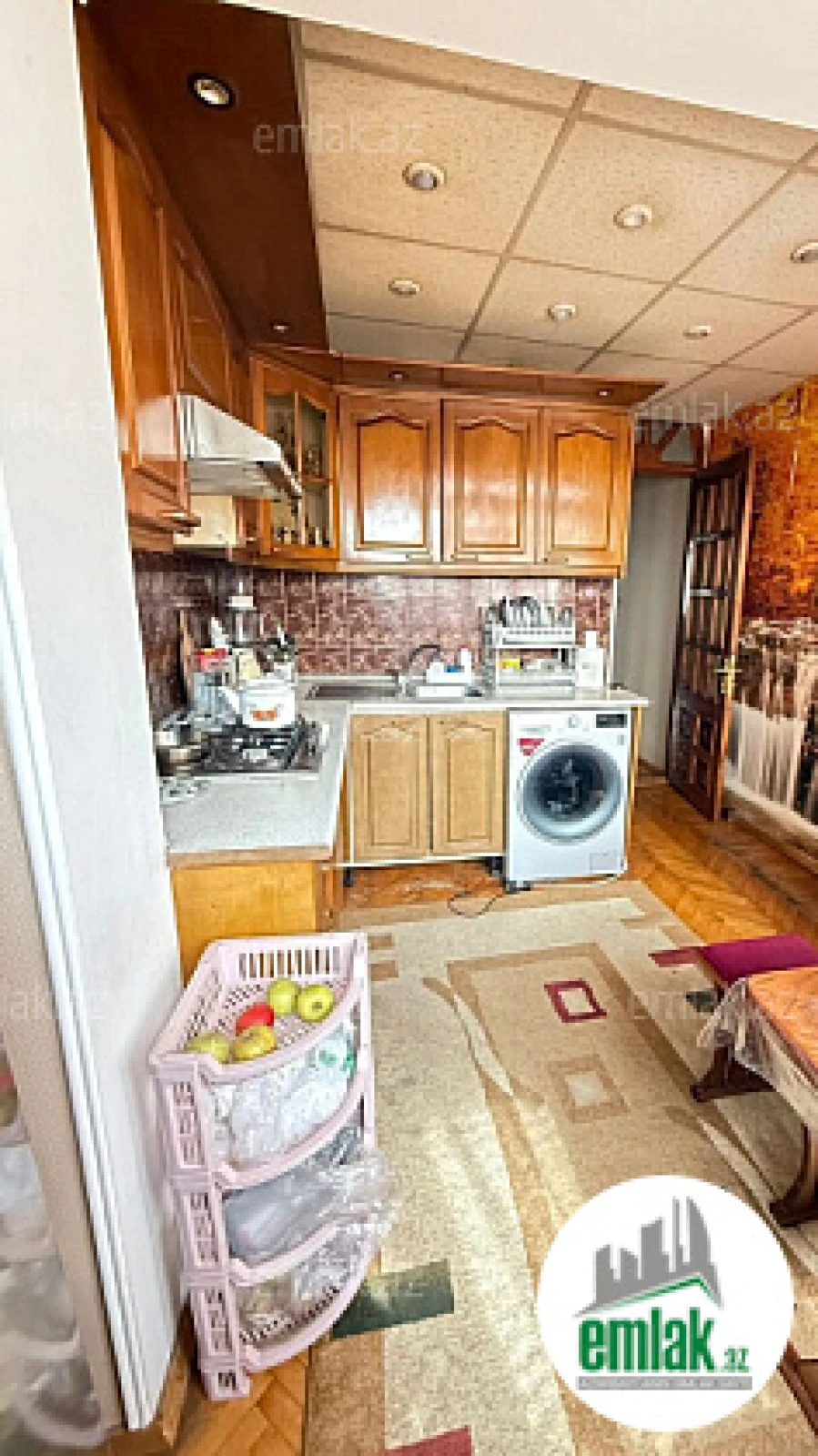 Satılır 3 otaqlı köhnə tikili 90 m²