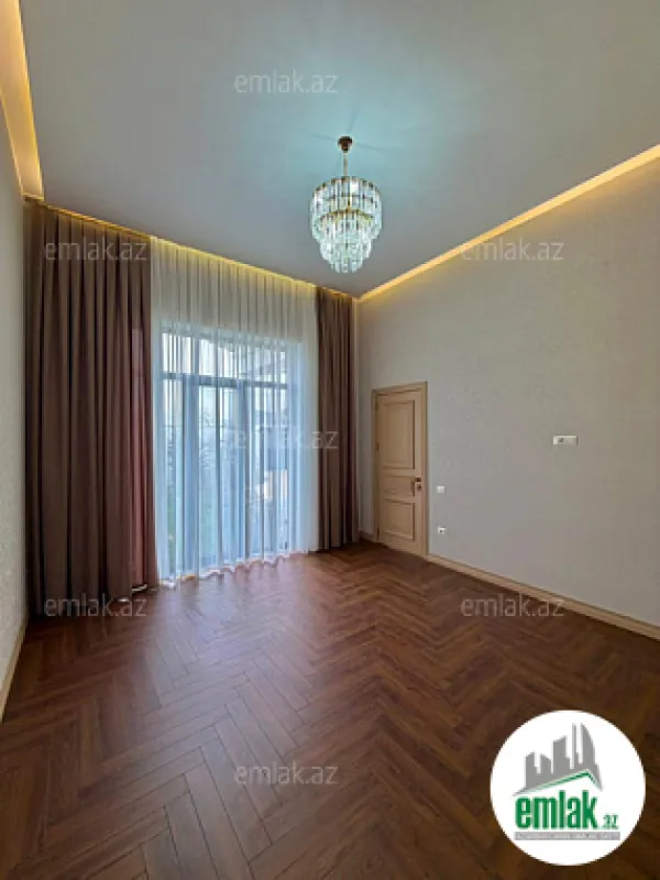 Satılır 4 otaqlı mənzil 200 m²