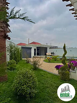 Satılır 4 otaqlı mənzil 200 m²