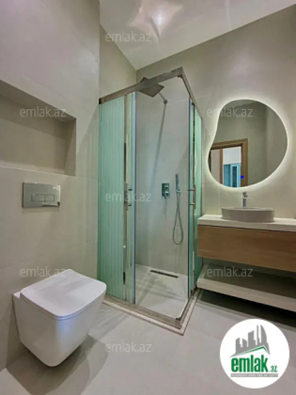 Satılır 4 otaqlı mənzil 200 m²