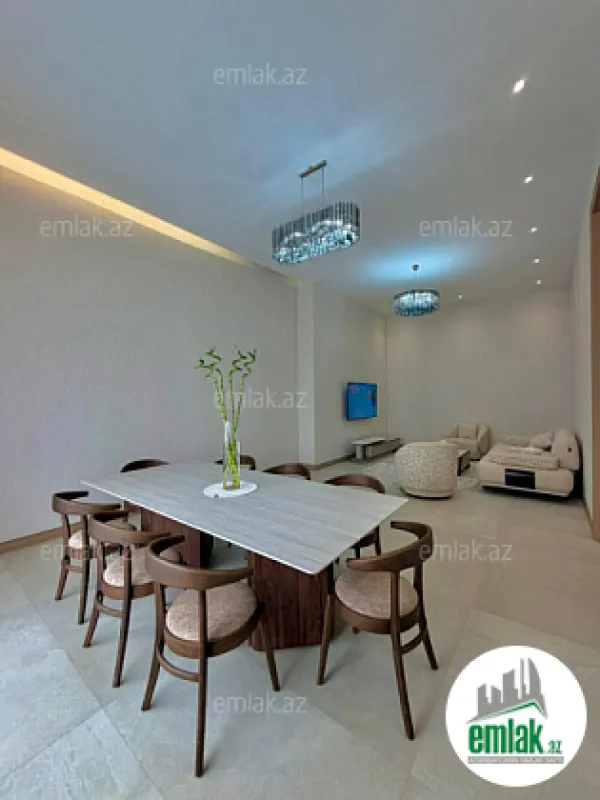 Satılır 4 otaqlı mənzil 200 m²