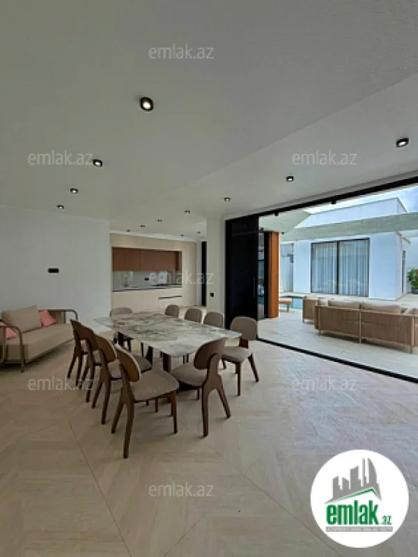 Satılır 5 otaqlı mənzil 220 m²