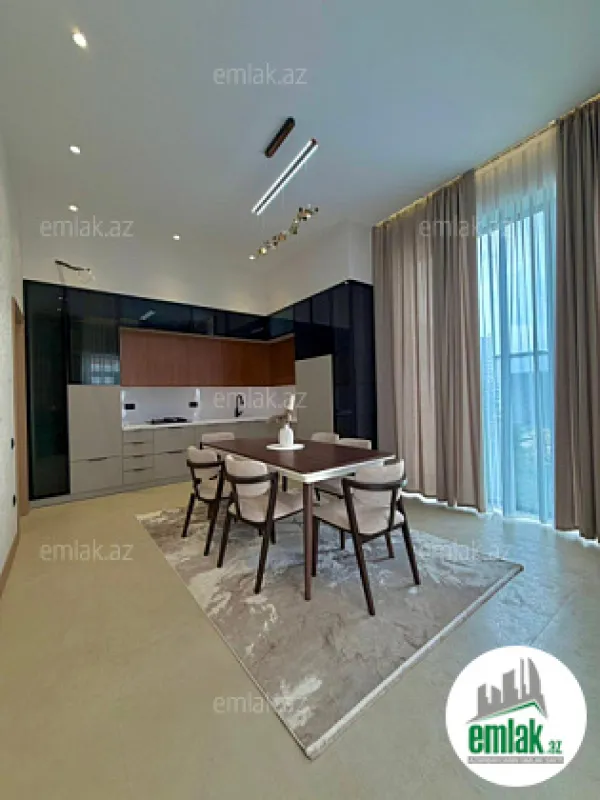 Satılır 5 otaqlı mənzil 220 m²