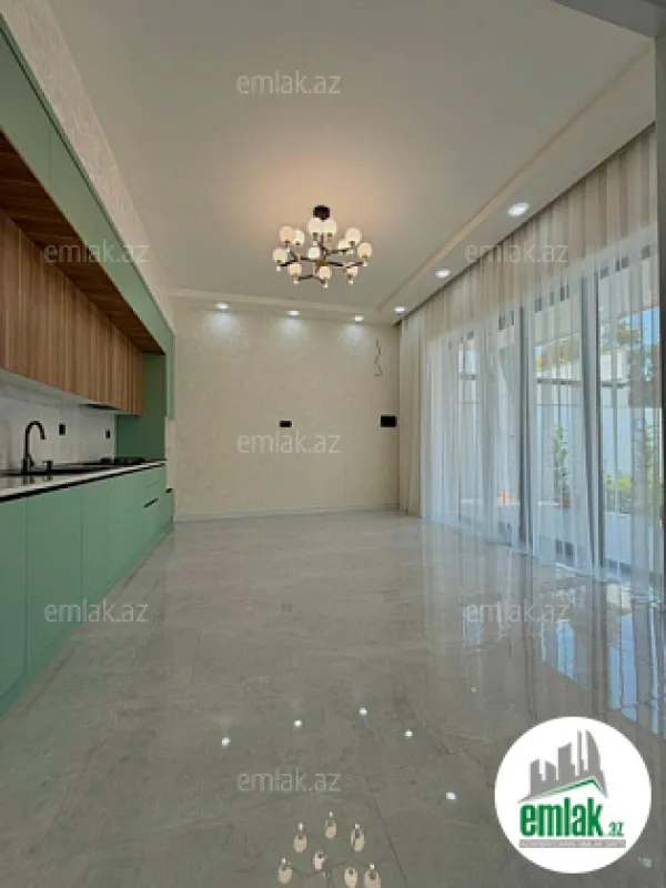 Satılır 4 otaqlı mənzil 140 m²