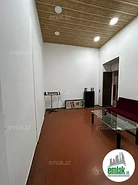 Satılır 4 otaqlı köhnə tikili 85 m²