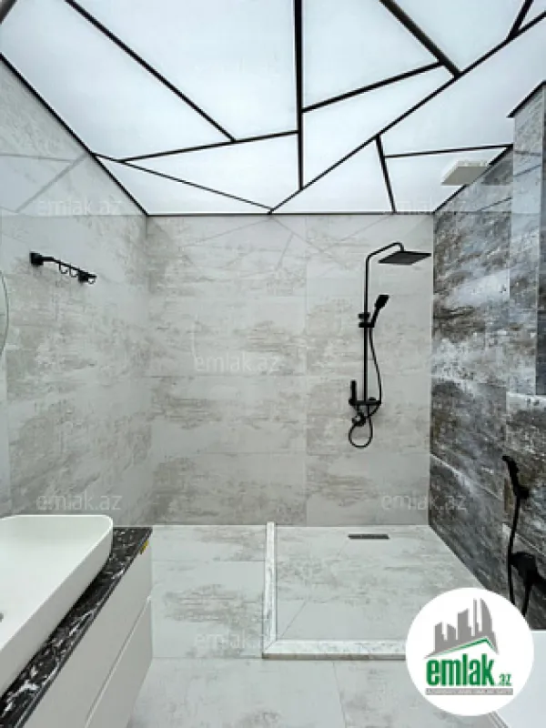 Satılır 3 otaqlı yeni tikili 165 m²
