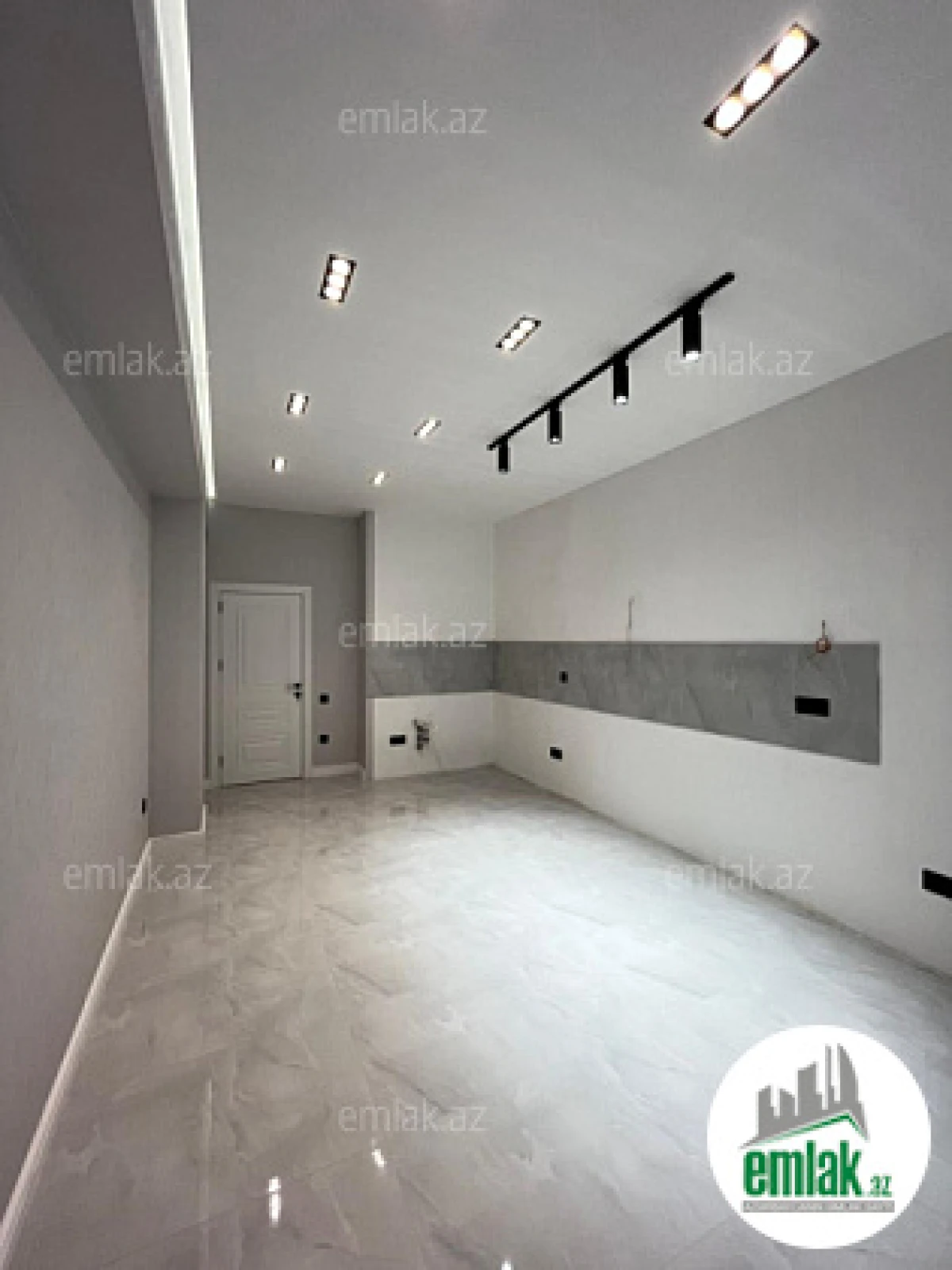 Satılır 3 otaqlı yeni tikili 165 m²