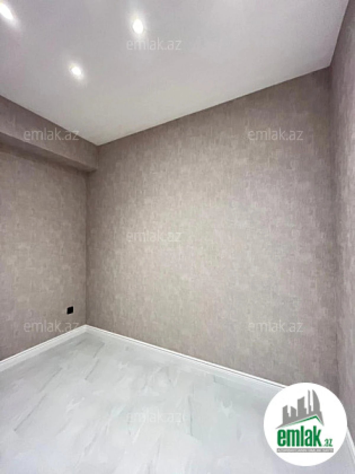 Satılır 3 otaqlı yeni tikili 165 m²