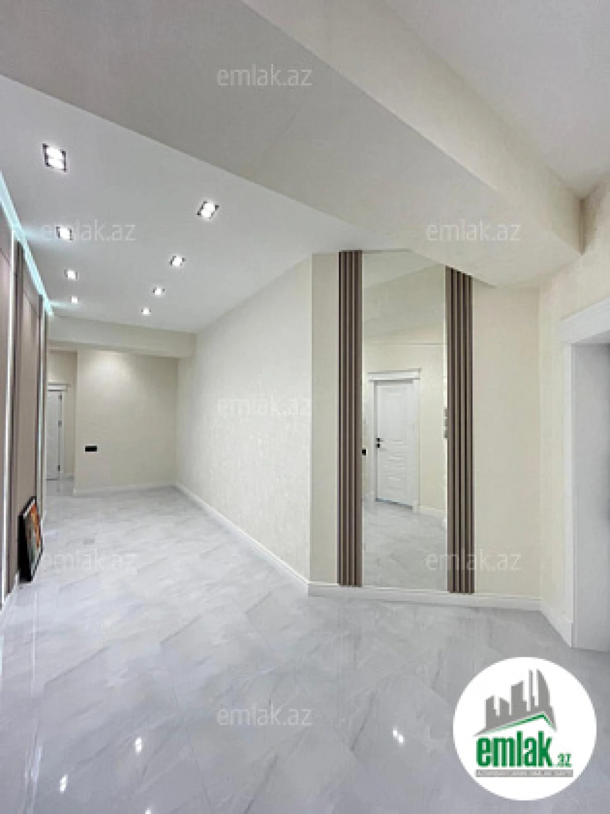 Satılır 3 otaqlı yeni tikili 165 m²