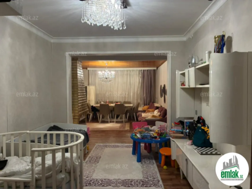 Satılır 3 otaqlı köhnə tikili 85 m²