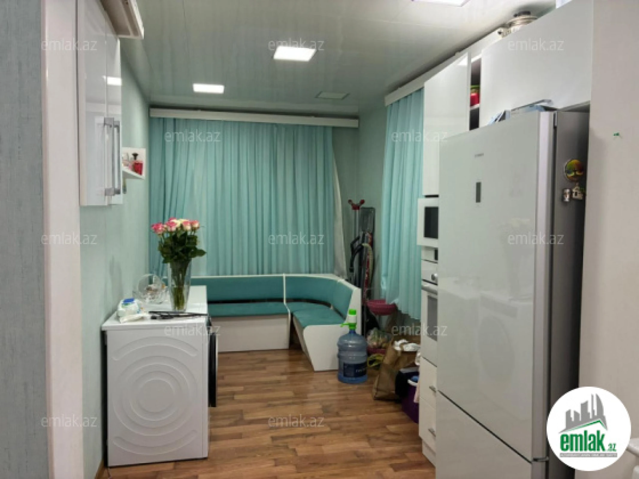 Satılır 3 otaqlı köhnə tikili 85 m²