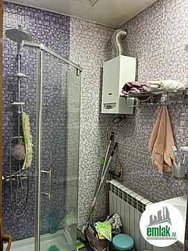 Satılır 3 otaqlı köhnə tikili 85 m²