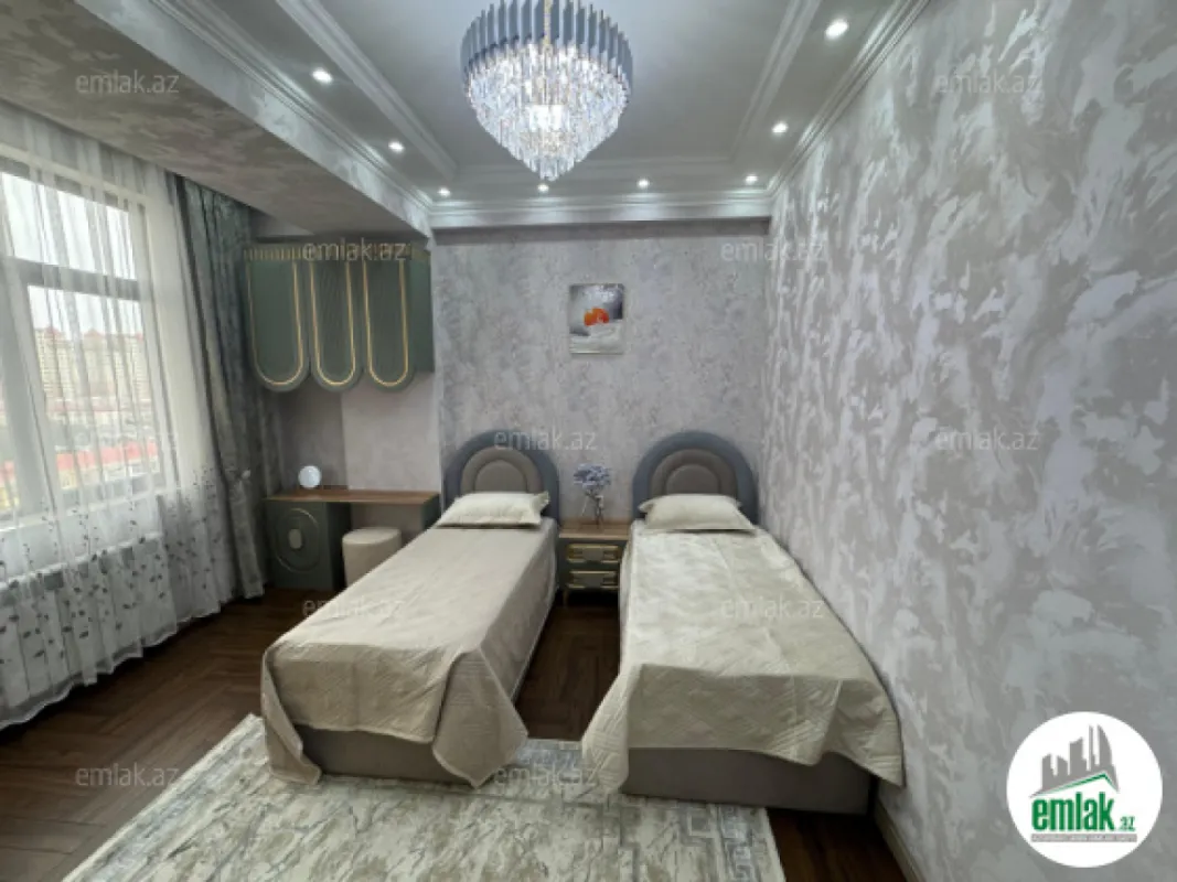Satılır 3 otaqlı yeni tikili 127 m²