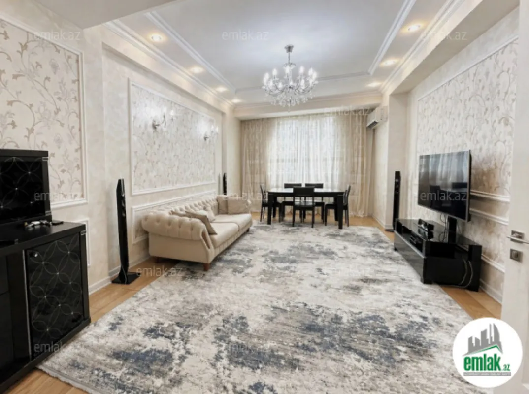Satılır 3 otaqlı yeni tikili 130 m²